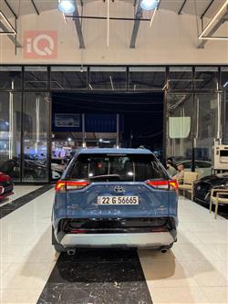 تۆیۆتا ڕاڤ 4